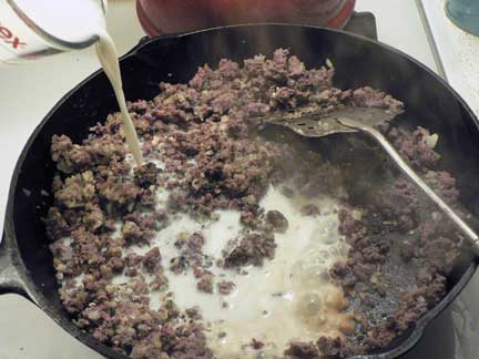 Hamburger Stroganoff Recipe - Gwen's Nest